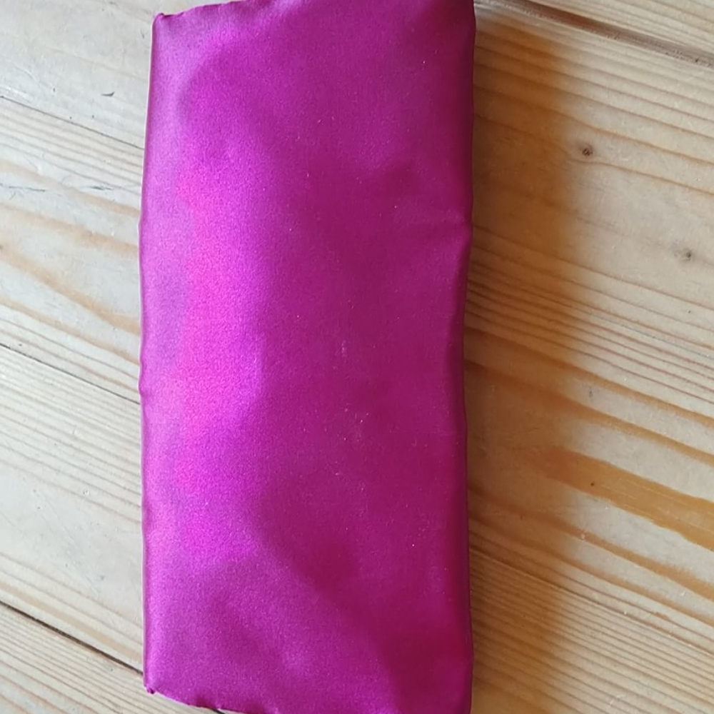 Clutch Cosmetics or Assesory - Picture 6 of 6